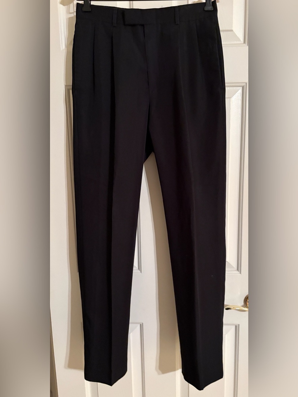 Vintage DKNY Lyocell Black Men's Pants 29x32 Straight Leg Pleated USA